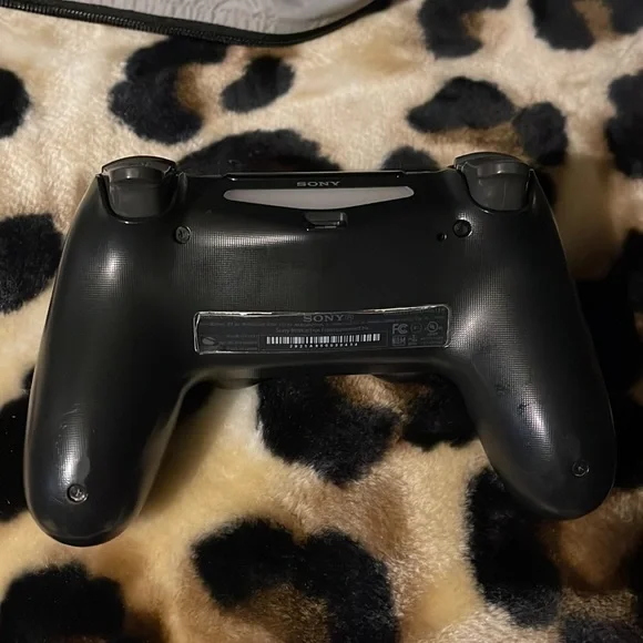 Ps4 - Picture 2 of 2